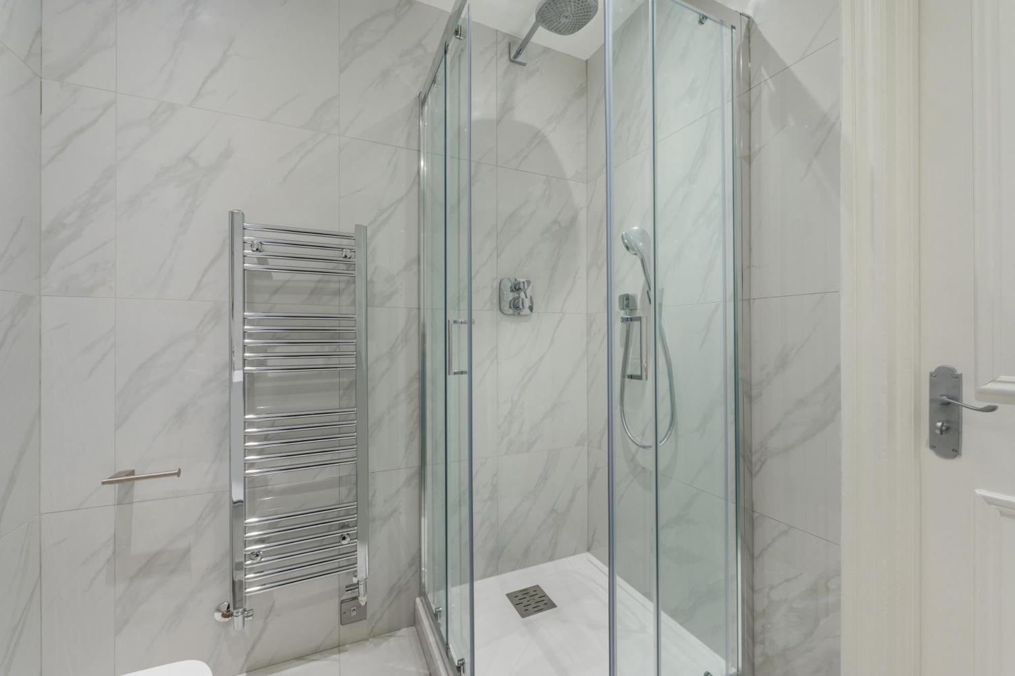 5H Modern Elegance 1-Bedroom City Living In Londres Extérieur photo